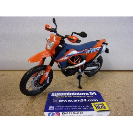 KTM 690 SMC-R 2023 1:12 31101-23094 Maisto