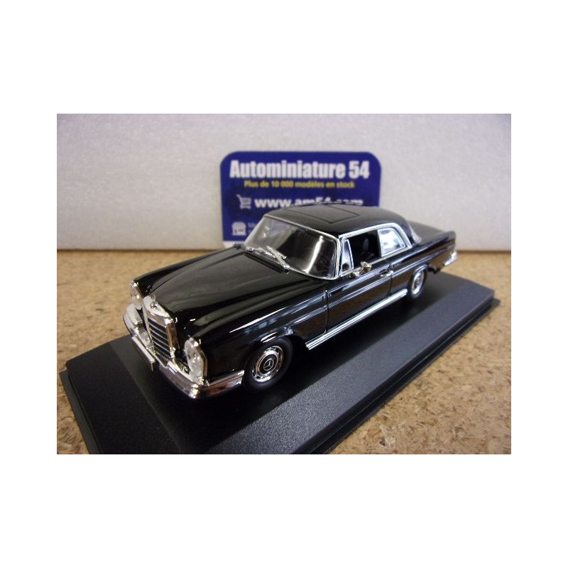 Mercedes Benz 280 SE 3.5 Coupe Black 1970 940038121 MaXichamps