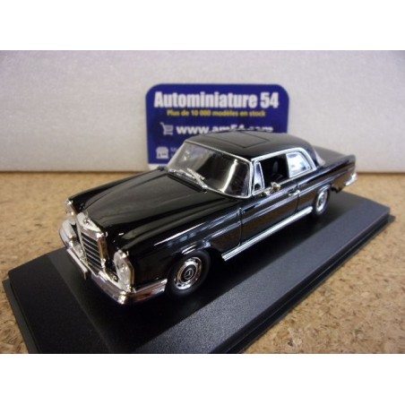 Mercedes Benz 280 SE 3.5 Coupe Black 1970 940038121 MaXichamps