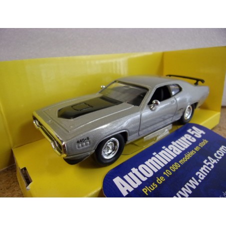 Plymouth GTX Silver 1971 94218S YatMing Lucky Die Cast