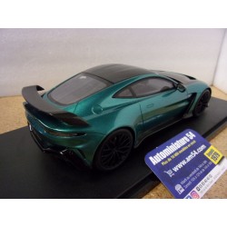 Aston Martin Vantage V12 Racing Green GT922 GT Spirit