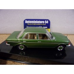 Mercedes Benz 240D (W123) green 1976 CLC587 Ixo Models