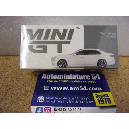 BMW i7 xDrive60 Mineral White MGT00819 Mini GT