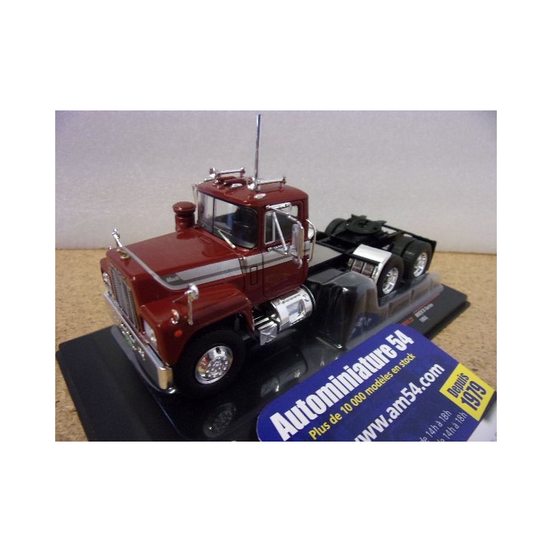 Mack R Serie Red - Silver 1966 TR212 Ixo Models