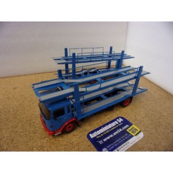 Man Car transporter with...