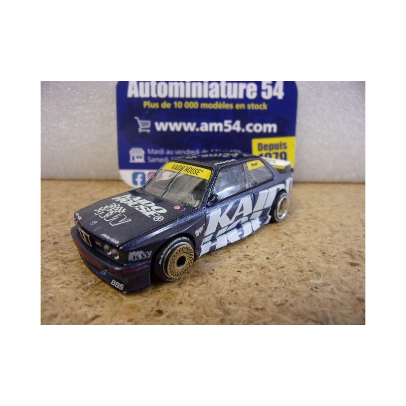 BMW M3 E30 Kaido Works V1 KHMG154 True Scale Miniatures MinGT