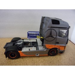 Mercedes Benz Actros L Grand Prix Edition Silver 2019 S2400202 Solido 1/24