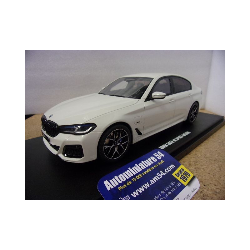 BMW 545e Xdrive MSport Alpine White 2023 GT496 GT Spirit