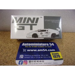 Lamborghini Countach LB...