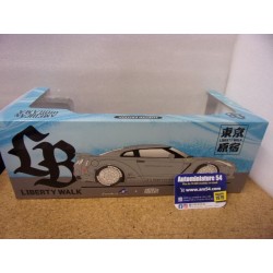 Nissan GT R35 Liberty Walk Body Kit + Figurine Kato San 2024 S1805821 Solido