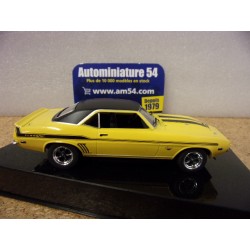 Chevrolet Camaro Yenko SYC Yellow 1969 CLC591 Ixo Models