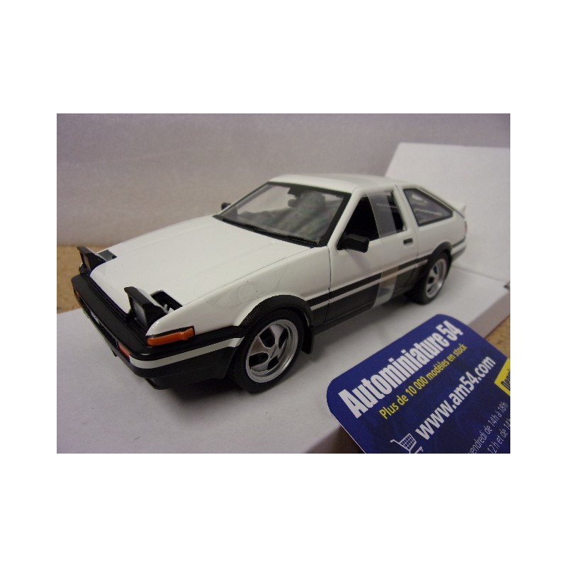 Toyota Sprinter Trueno AE86 White 32916WT Maisto