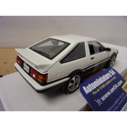 Toyota Sprinter Trueno AE86 White 32916WT Maisto