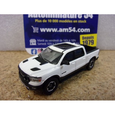 Dodge RAM Rebel White 870530 Premium ClassiXXs PCX87