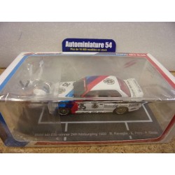 1989 BMW M3 E30 n°35 Ravaglia - Pirro - Giroix + Figurines 1st Winner Nurburgring 43NUR1989 Spark Model