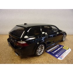BMW M5 Touring E61 Black 2004 OT1020 OttoMobile