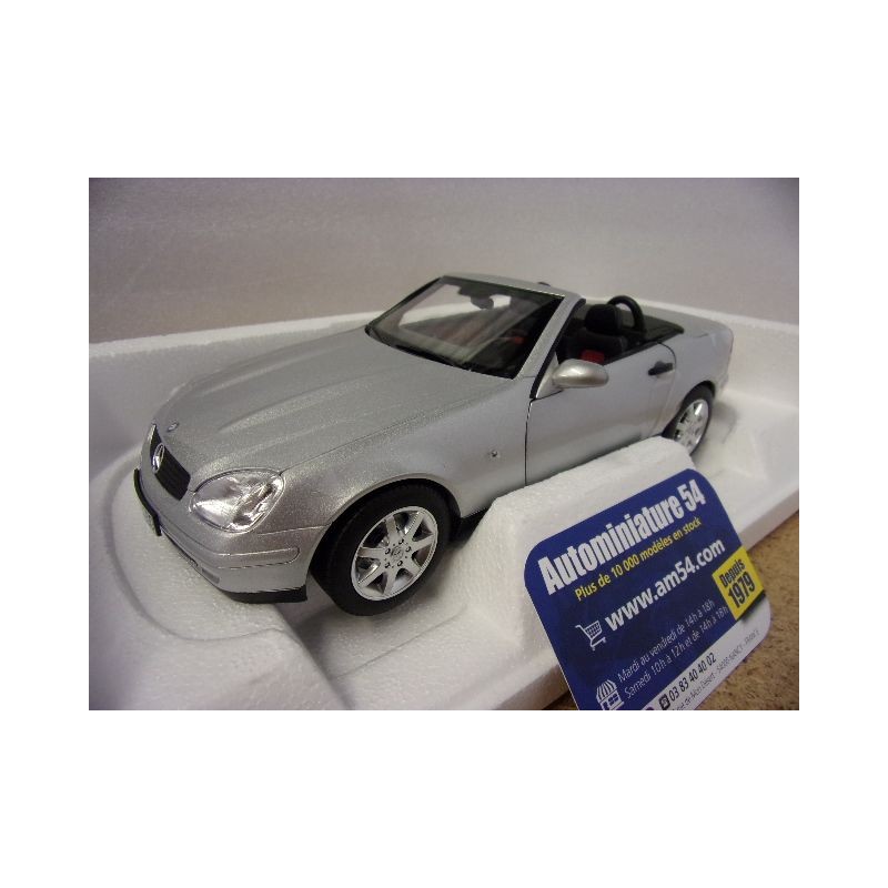 Mercedes Benz SLK Brilliant silver Met. 183020 Norev