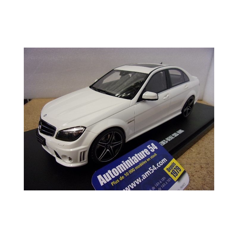 Mercedes Benz C63 AMG Diamond White GT928 GT Spirit