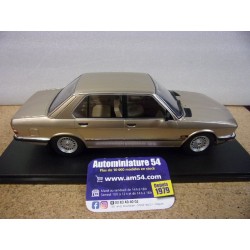 BMW 520i E28 Metalic Gold 1987 18CMC184 Ixo Models