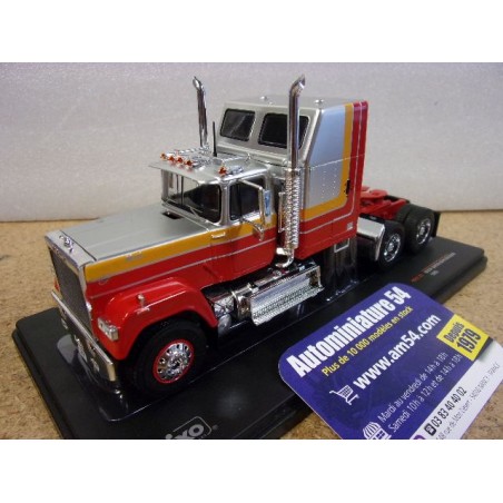 Mack Superliner Magnum grey - red 1985 TR227 Ixo Models