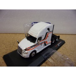 Freightliner Cascadia White...