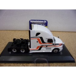 Freightliner Cascadia White 2018 64TR013A Ixo Models 1-64ième