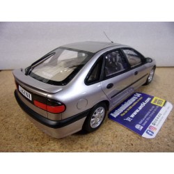 Renault Laguna V6 Baccara Gris Opale 1996 OT1185 OttoMobile