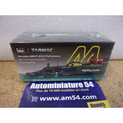 Mercedes Benz AMG F1 W12E...