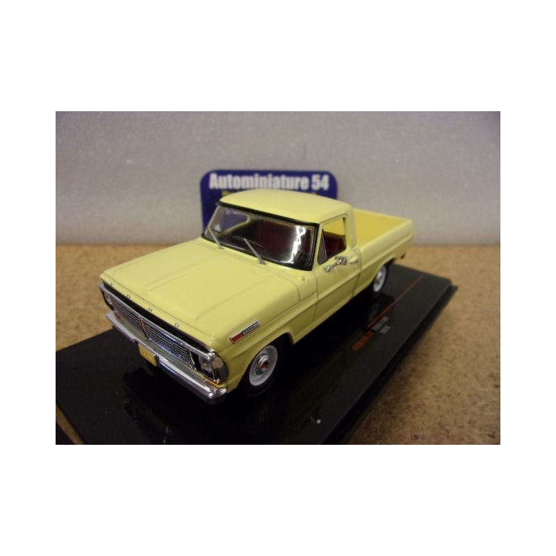 Ford F100 yellow 1970 CLC611 Ixo Models