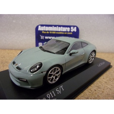 Porsche 911 - 992 S-T Shade green Met. 410063021 Minichamps