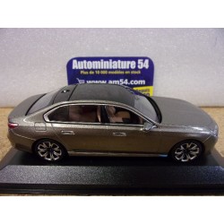 BMW i7 Oxidgrau Met. 2023 410024200 Minichamps