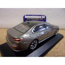BMW i7 Oxidgrau Met. 2023 410024200 Minichamps